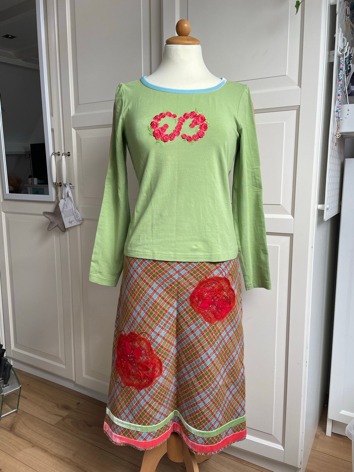 Escada sport set maat 38 *nieuw*, Maat 38/40 (M), Nieuw, Ophalen of Verzenden, Onder de knie