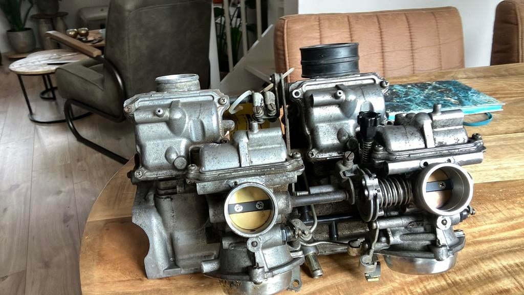 Carburateur honda vf700c magna en revisie, Ophalen of Verzenden, Gebruikt