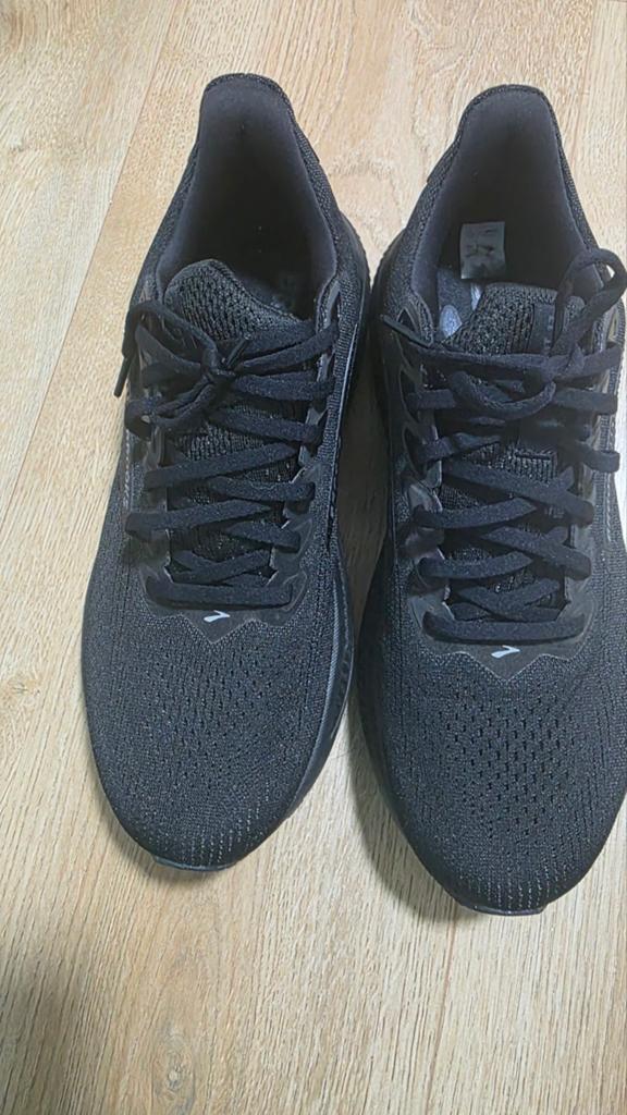 Heren Brooks Ghost 17 Hardloopschoenen Maat 44 Breed, Zo goed als nieuw, Sportschoenen, Zwart, Brooks