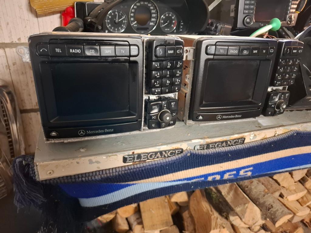 2x Radio Navigatie Mercedes W220 S-Klasse - Bieden per kavel, Ophalen of Verzenden, Gebruikt