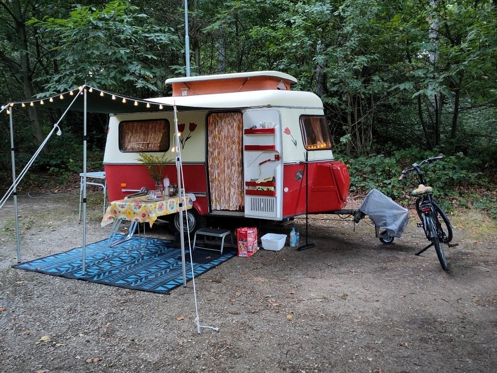 Eriba Touring Familia 310 caravan van 1986, Caravans en Kamperen, Luifel, Treinzit, Particulier, 4 tot 5 meter