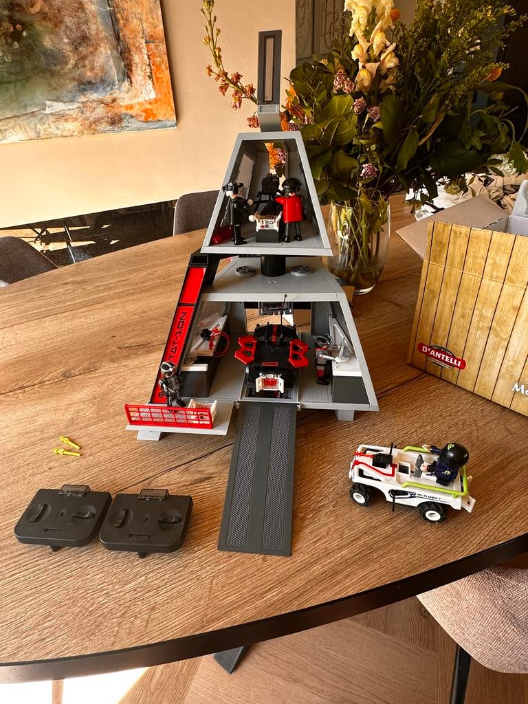 Playmobil Spy Team Commandocentrum met voertuigen, Ophalen, Zo goed als nieuw, Complete set