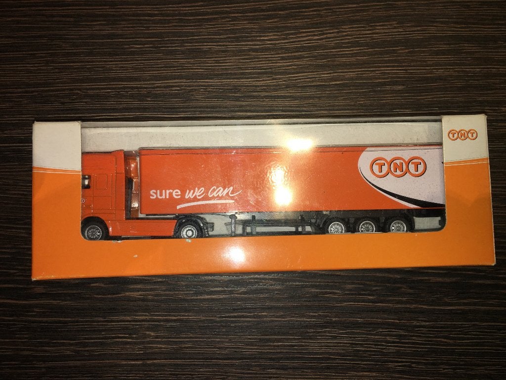 DAF 95XF TNT Sure we can - Holland Oto die cast 1/87, Hobby en Vrije tijd, Modelauto's | 1:87, Ophalen of Verzenden, Nieuw, Bus of Vrachtwagen
