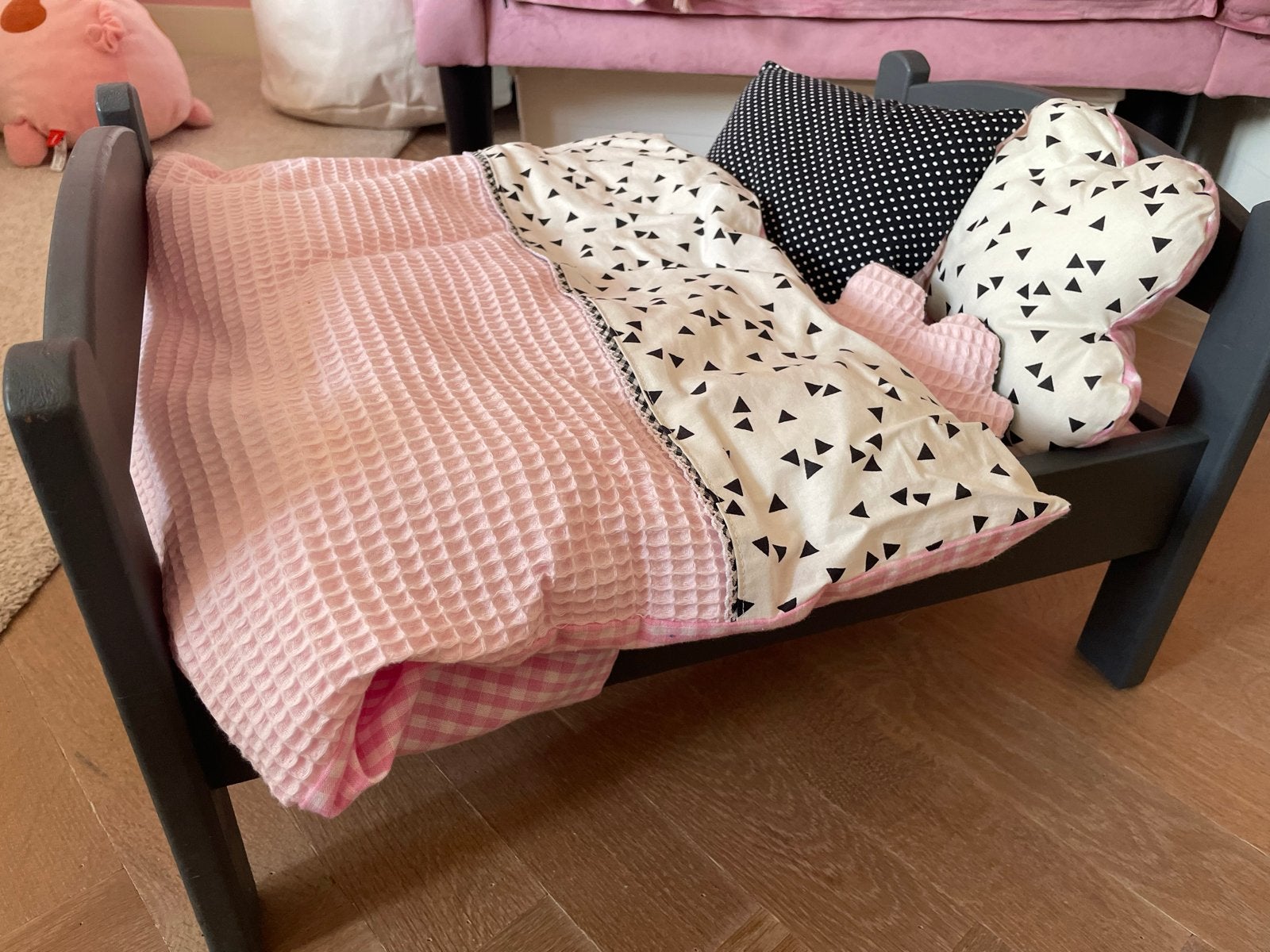 Poppenbedje met dekbed, matras en kussentjes, Ophalen, Gebruikt, Overige typen