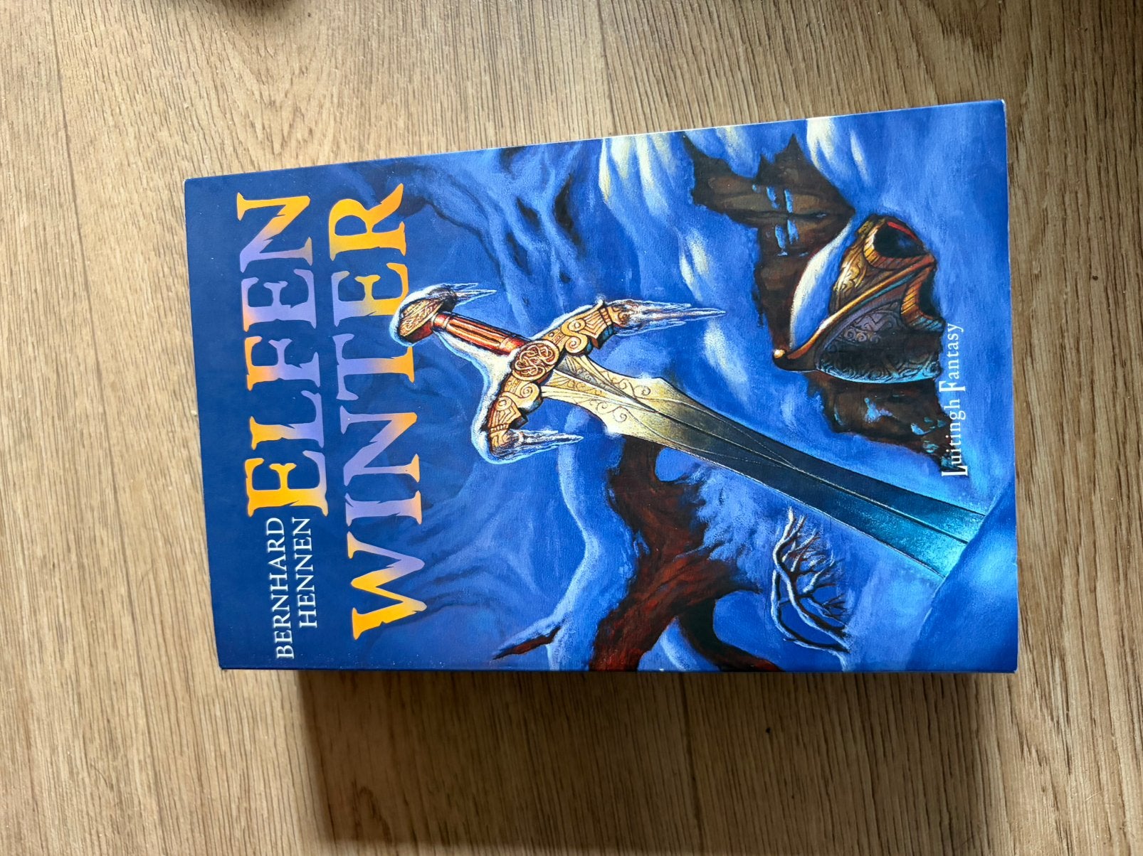Bernhard Hennen - De Elfen, Ophalen of Verzenden, Zo goed als nieuw, Bernhard Hennen