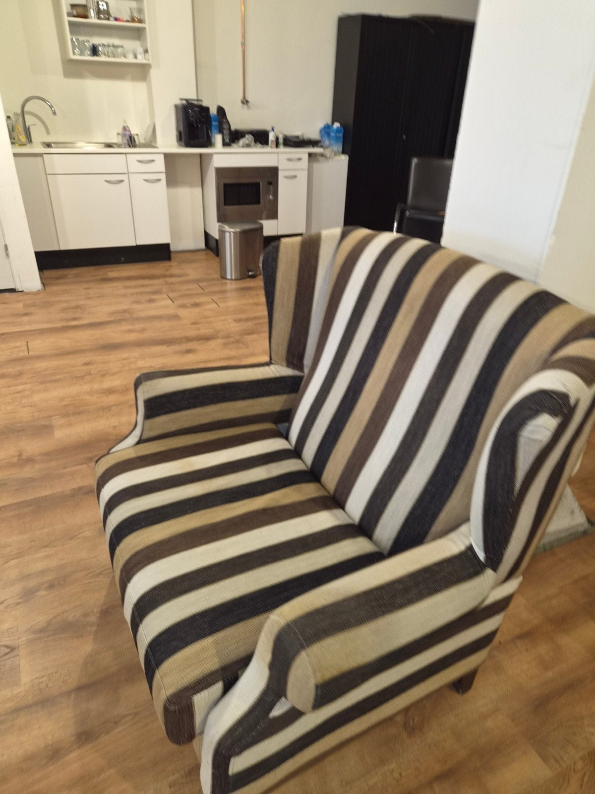 Comfortabele gestreepte fauteuil, Ophalen, Gebruikt, 75 tot 100 cm, 75 tot 100 cm