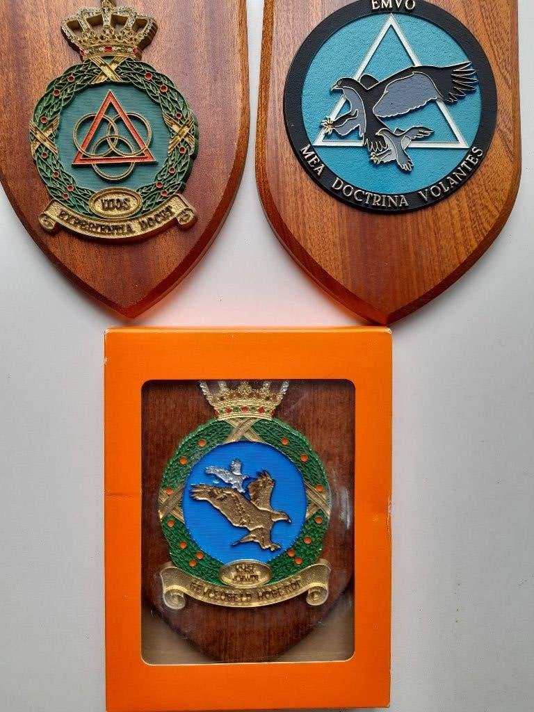 militaire schildjes, Verzamelen, Ophalen of Verzenden, Luchtmacht, Nederland, Embleem of Badge