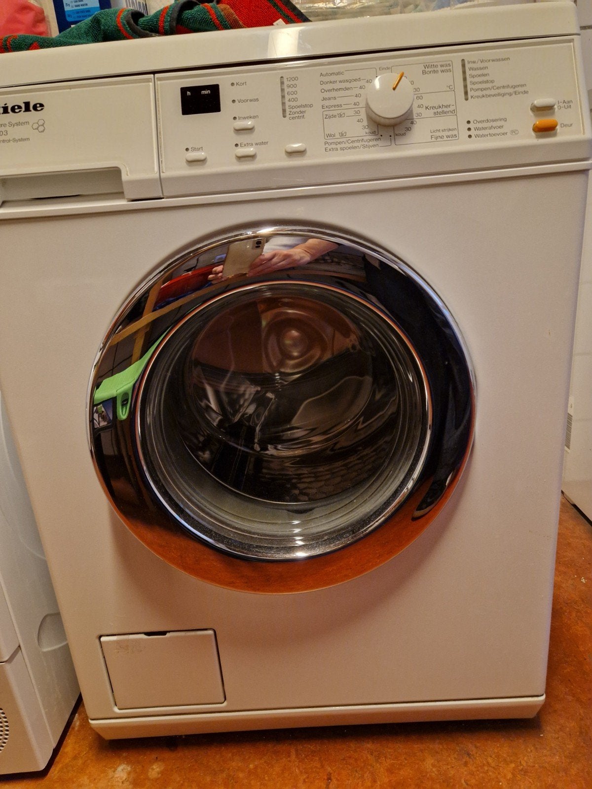 miele wasmachine, wit, type W 3203, omgeving Breda, Ophalen, Gebruikt, 1200 tot 1600 toeren, 85 tot 90 cm