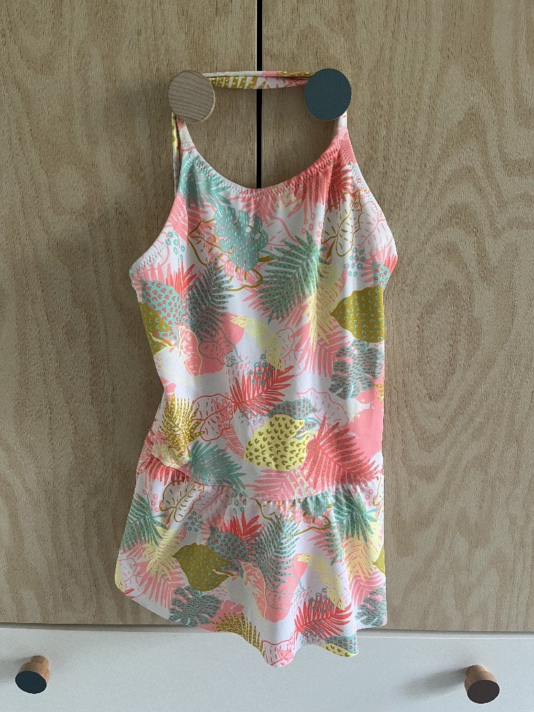 Badpak met rokje - maat 122, Nabaiji, Gebruikt, Meisje, Sport- of Zwemkleding