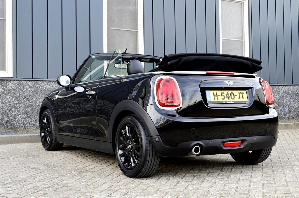 MINI Cabrio 1.5 Cooper Chili Rijklaarprijs-Garantie Apple ca, Auto's, Mini, 12 maanden, 136 pk, Gebruikt, 4 stoelen