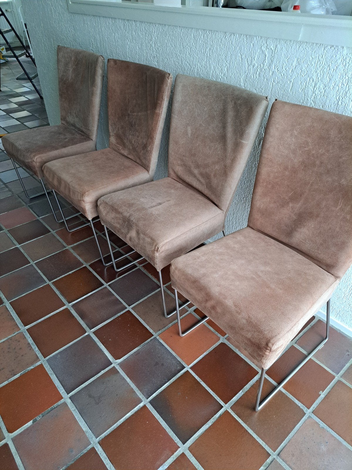 Set van 4 bruine stoelen met metalen onderstel, Ophalen, Gebruikt, Bruin, Modern