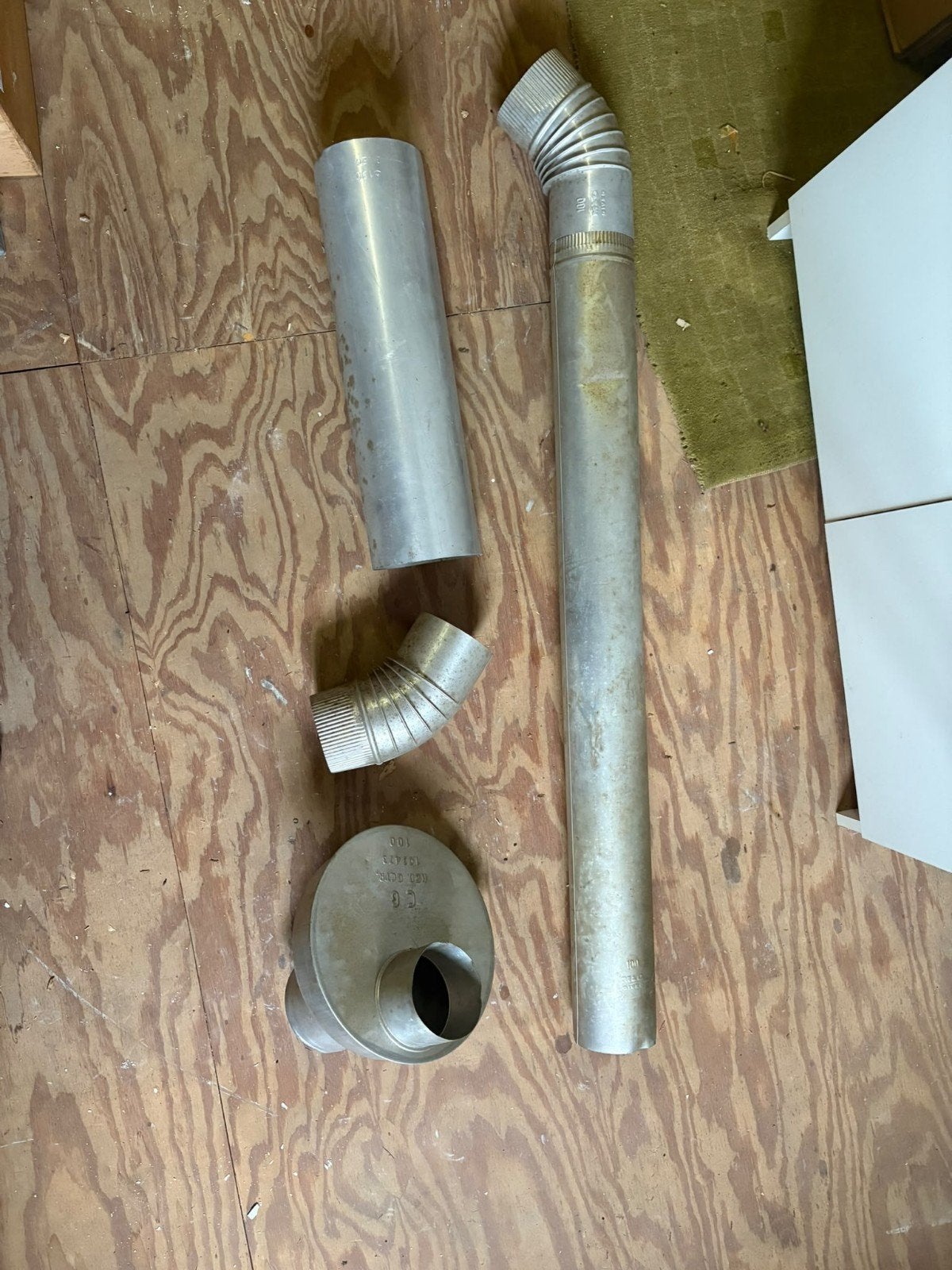 Diverse ventilatiebuizen en bochten, 100mm en 130mm, Ophalen of Verzenden, Gebruikt, Ventilator en Afzuiger