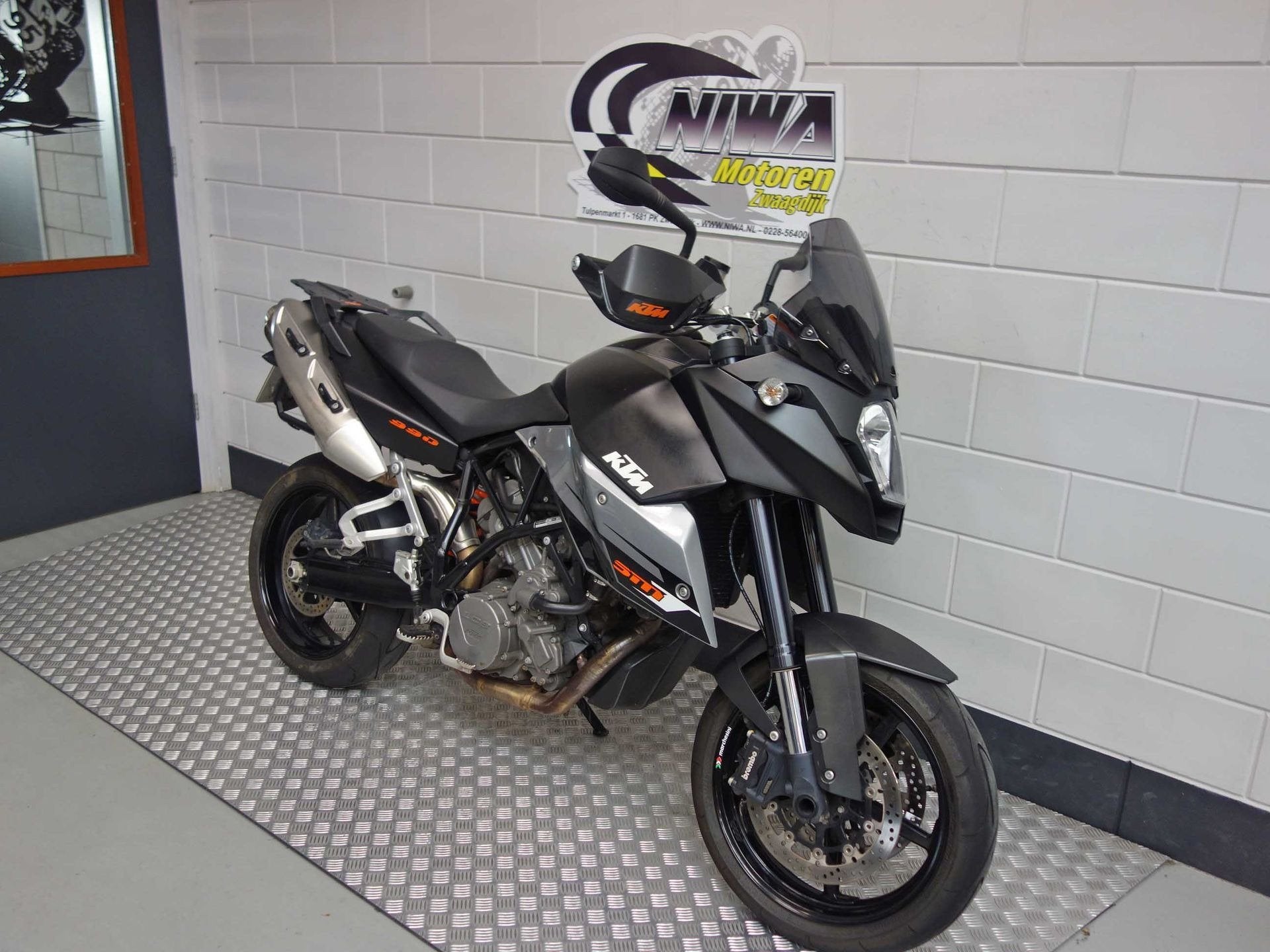KTM 990 Supermoto R, Handgeschakeld, SuperMoto, Gebruikt, Bedrijf