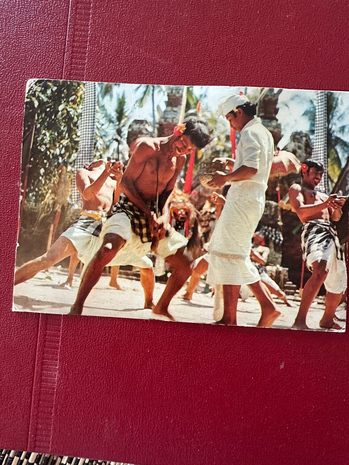Ansichtkaart The Kris Dancers Bali, Verzenden, Buiten Europa