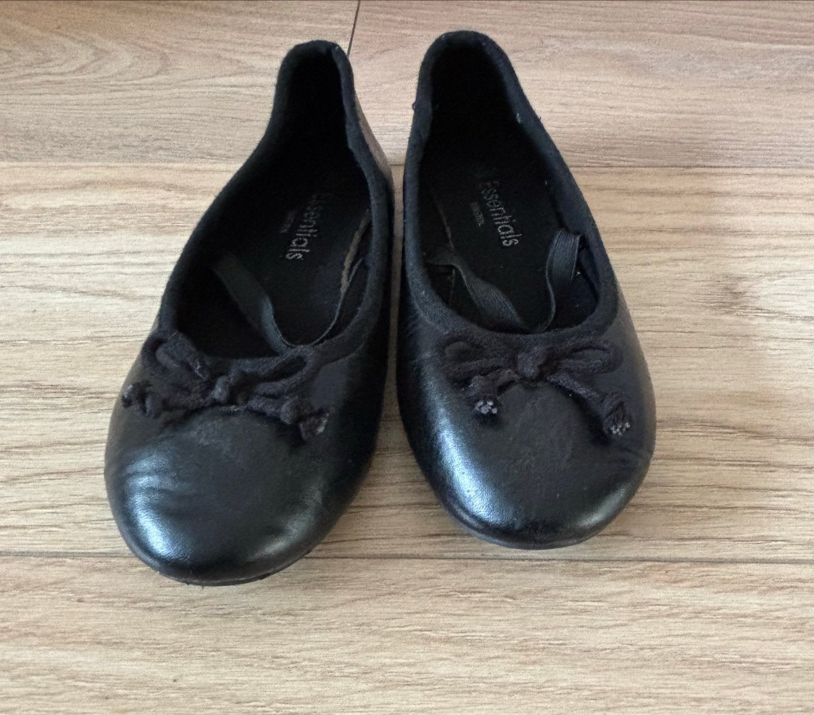 Zwarte Essentials ballerina's maat 32, Ophalen of Verzenden, Zo goed als nieuw, Meisje, Schoenen