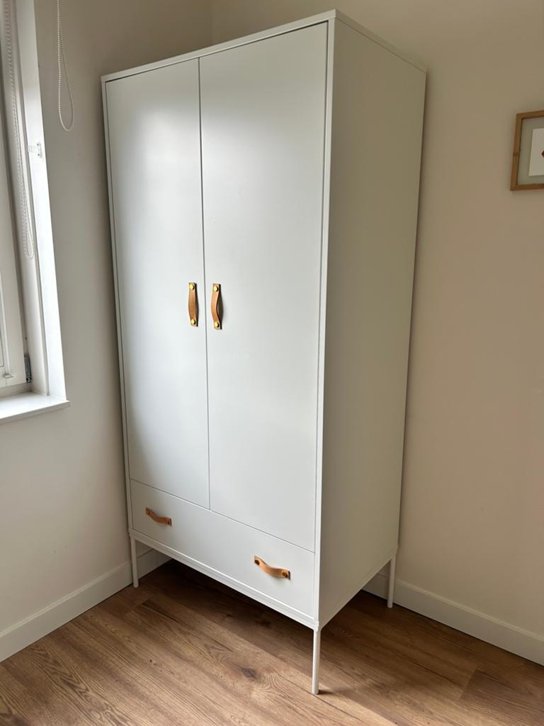 Coming Kids Bliss wit babykamer: commode, ledikant, kast, Gebruikt, Minder dan 100 cm, Metaal, Met lade(s)