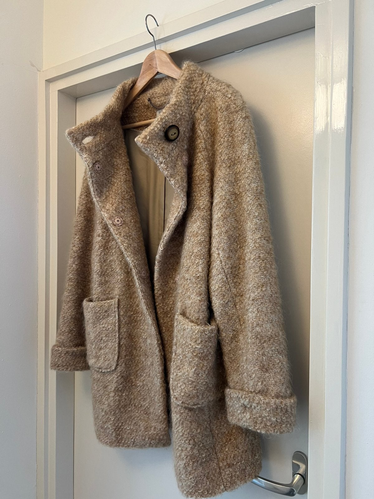 Wollen zandkleur mantel 40, Ophalen of Verzenden, Gedragen, Maat 38/40 (M), Beige