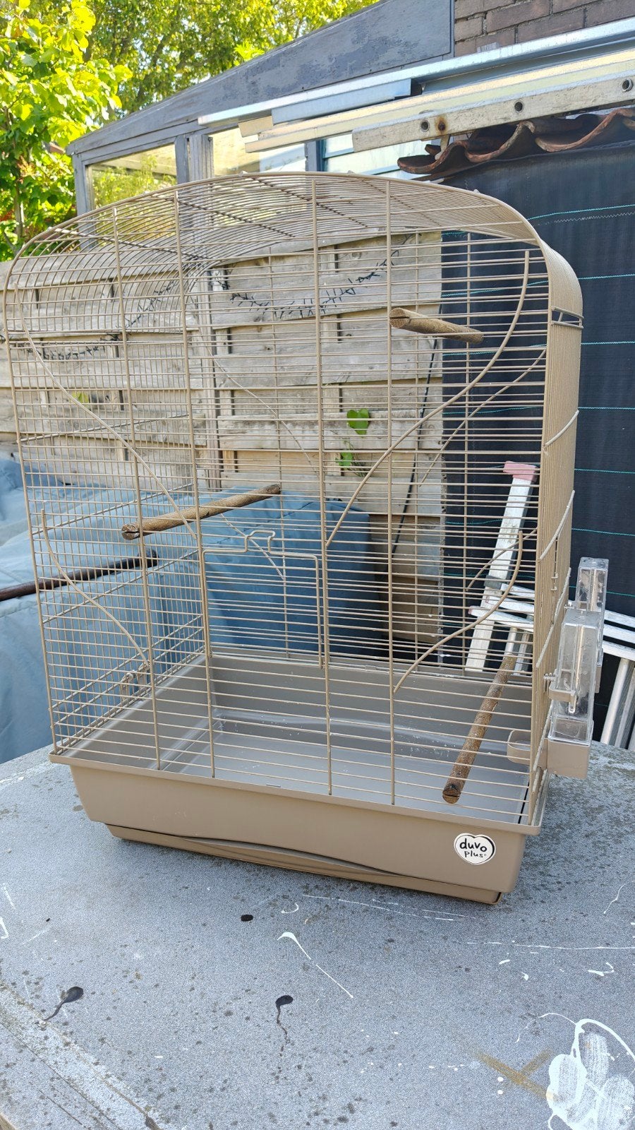 Duvo+ vogelkooi mocha bella, Dieren en Toebehoren, Ophalen, Zo goed als nieuw, Kunststof, Vogelkooi
