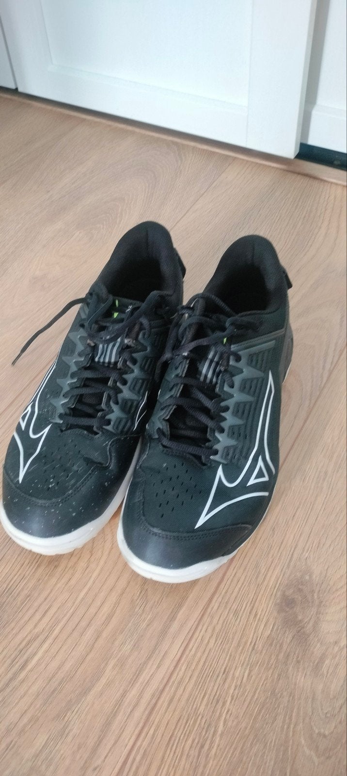 Mizuno veldschoenen maat 42,5 met lage noppen, Ophalen, Zo goed als nieuw