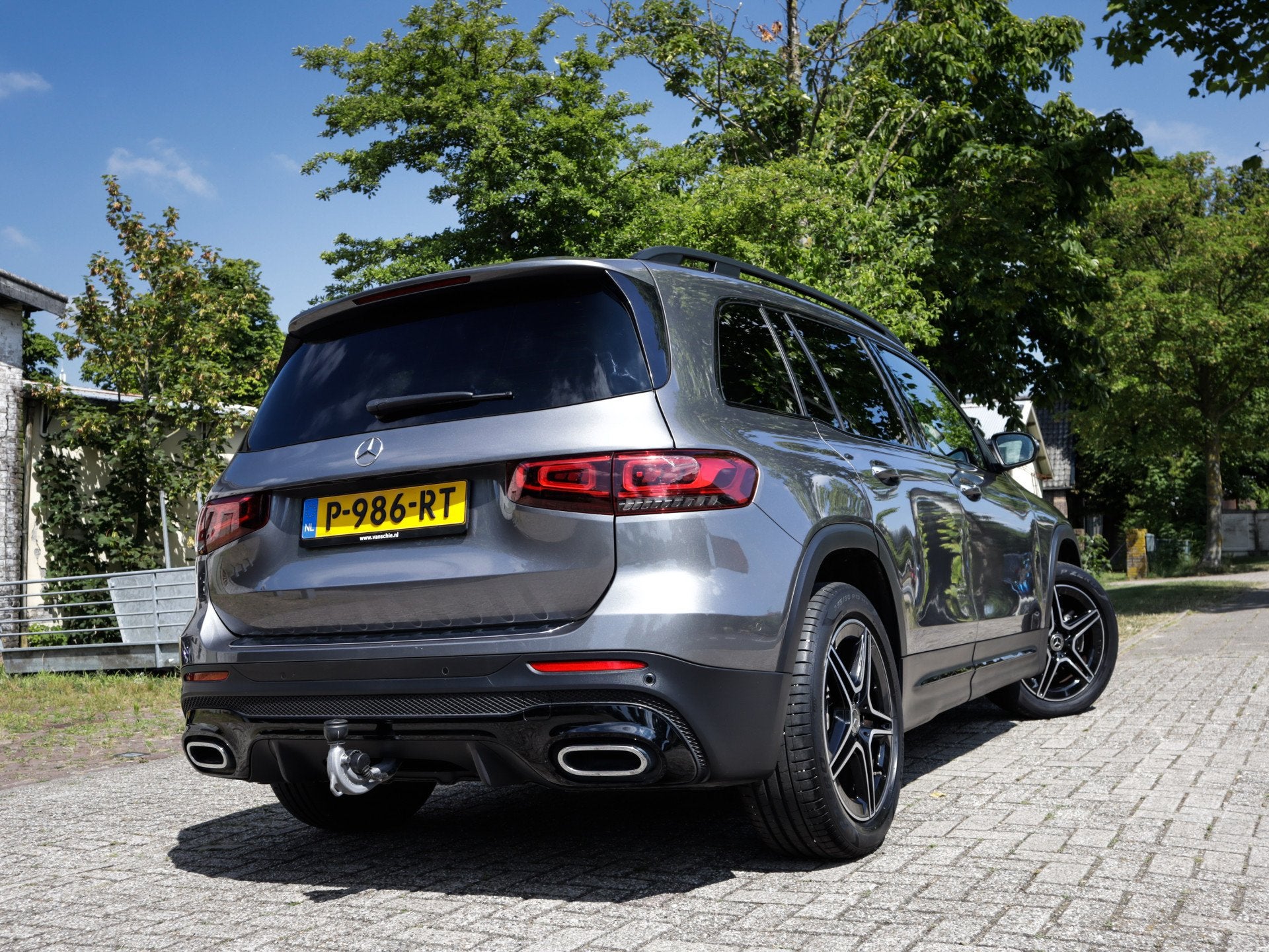 Mercedes-Benz Glb