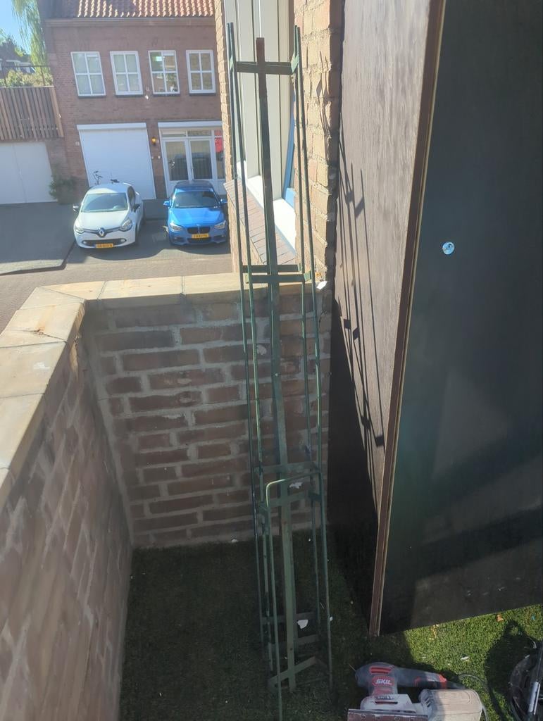 Gratis balkon bloembak houders (3 stuks), Ophalen, Gebruikt, Minder dan 30 cm, Balkon