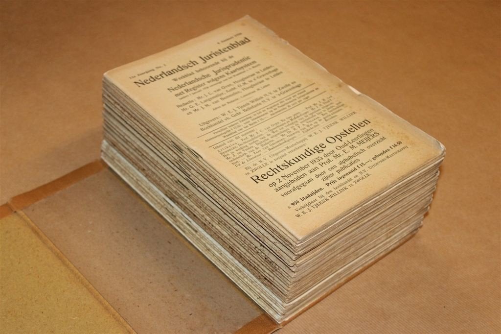 Nederlandsch Juristenblad [1936] — Jaargang 11 — Zeldzaam, Ophalen of Verzenden, Gelezen