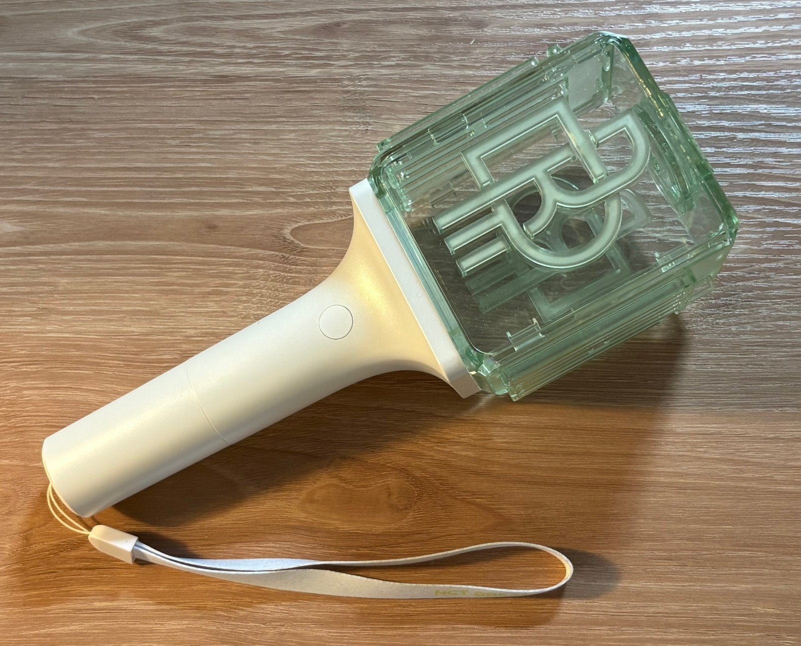NCT DREAM lightstick (Version 2, Ophalen of Verzenden, Zo goed als nieuw, Foto of Kaart