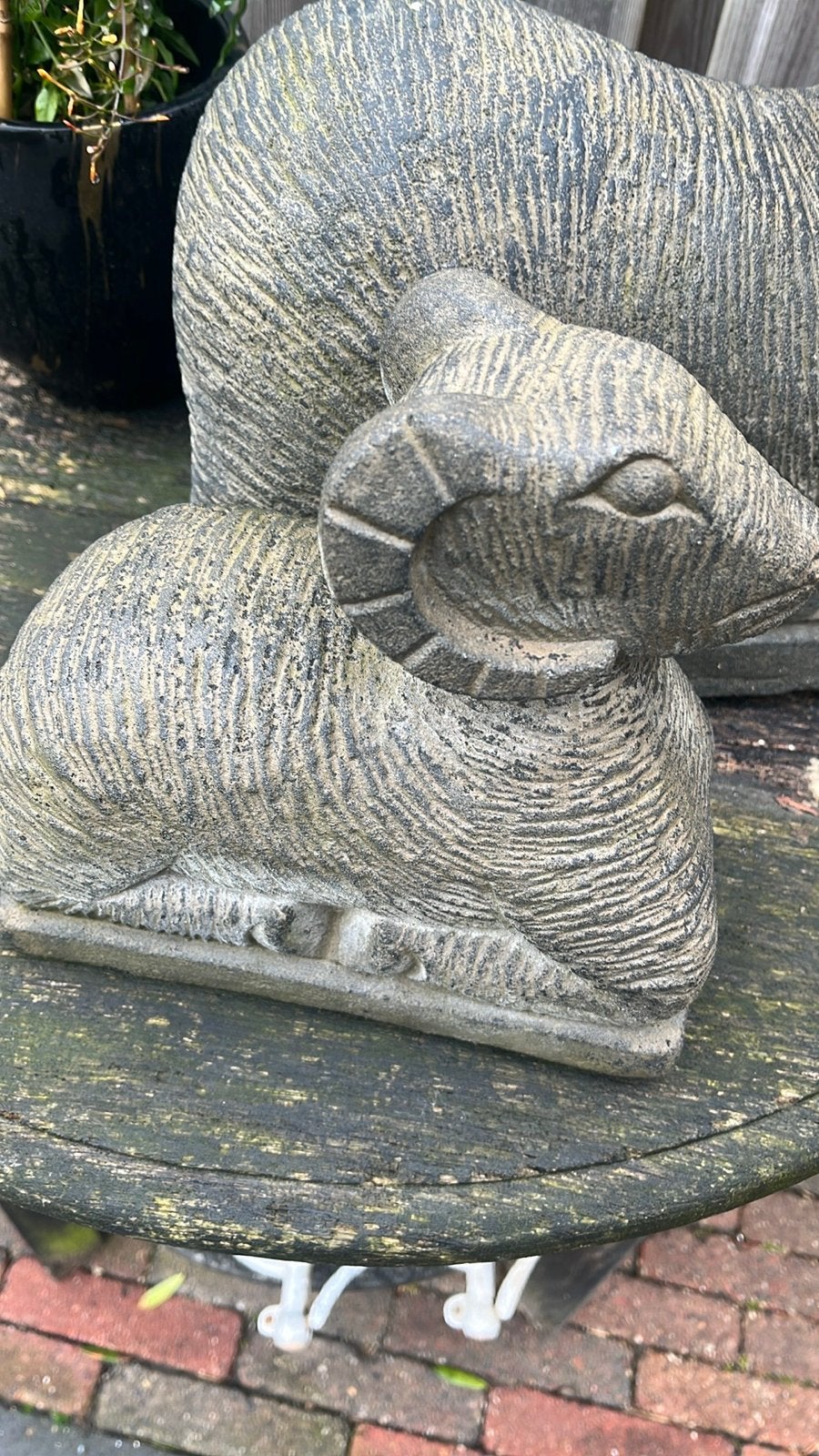 Set van 2 stenen schapenbeelden voor tuin of decoratie, Tuin en Terras, Tuinbeelden, Ophalen, Gebruikt, Steen, Dierenbeeld