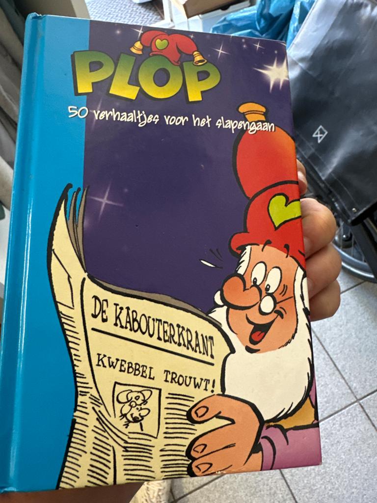 Plop: 50 verhaaltjes voor het slapengaan, Ophalen of Verzenden, Zo goed als nieuw, Sprookjes