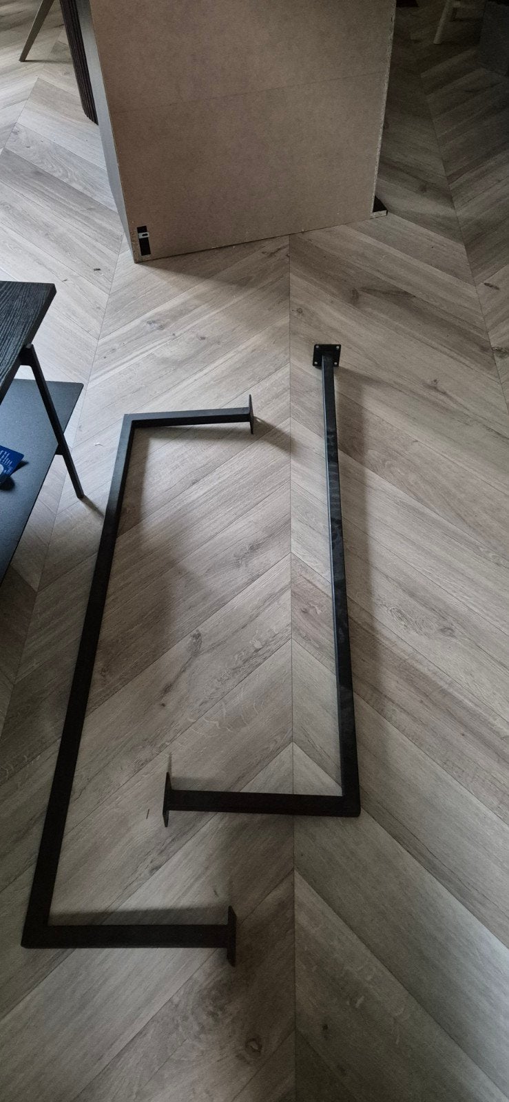 Zwarte metalen kledingroede 2 stuks, ieder 110 cm breed, Ophalen, Gebruikt, Metaal, 100 tot 150 cm
