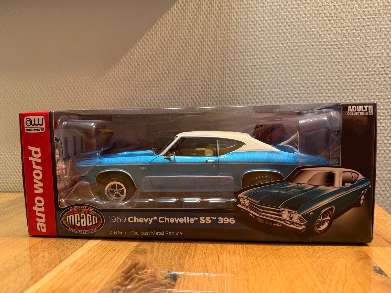1:18 Auto World | 1969 Chevy Chevelle SS 396 (MCACN), Ophalen of Verzenden, Zo goed als nieuw, Sun Star