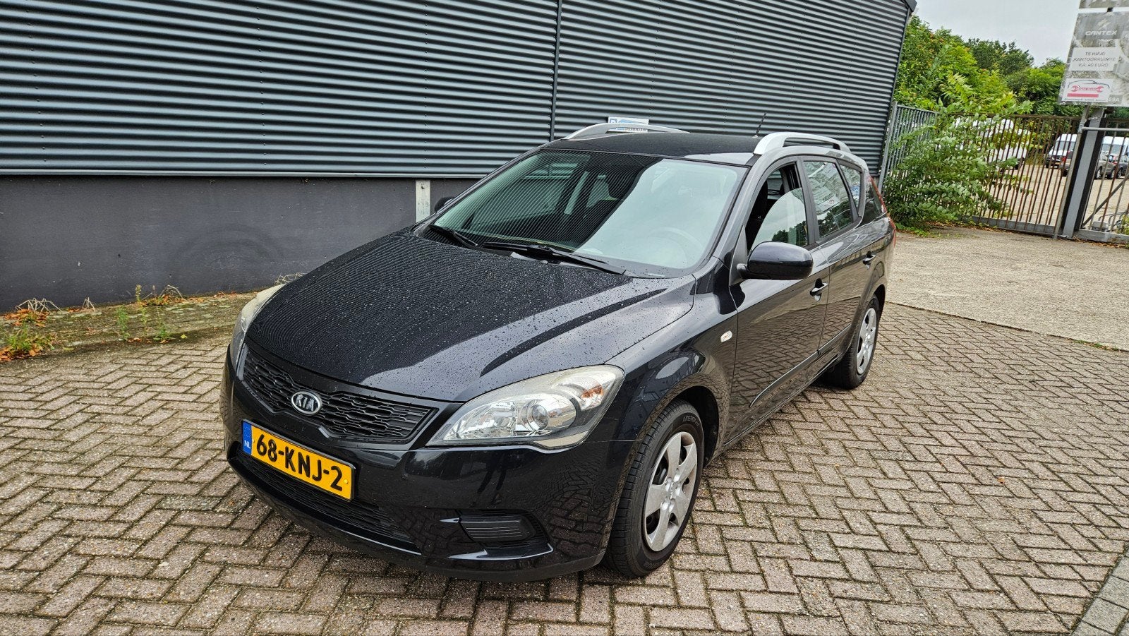 Kia (Pro) Cee d 1.4 Sporty Wagon 2010 Zwart, Auto's, Voorwielaandrijving, Zwart, 4 cilinders, 1396 cc