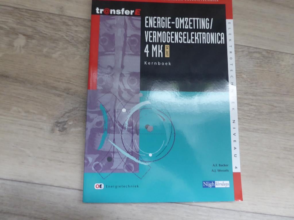 Energie-omzetting/vermogenselektronica 4 MK, Ophalen of Verzenden, Zo goed als nieuw, Overige niveaus