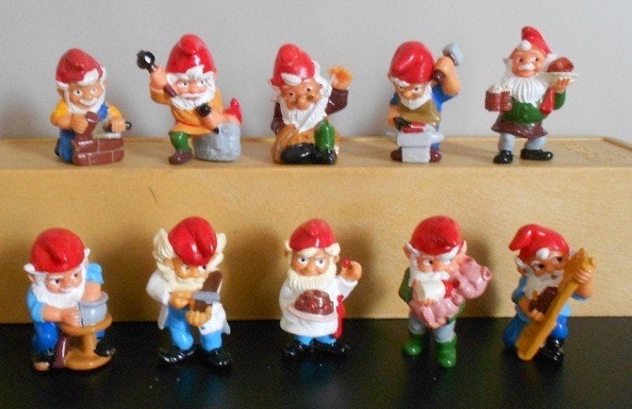 Kindersurprise Ferrero : Die Zunft der Zwerge = Kabouters, Verzamelen, Verrassingseieren, Ophalen of Verzenden, Zo goed als nieuw