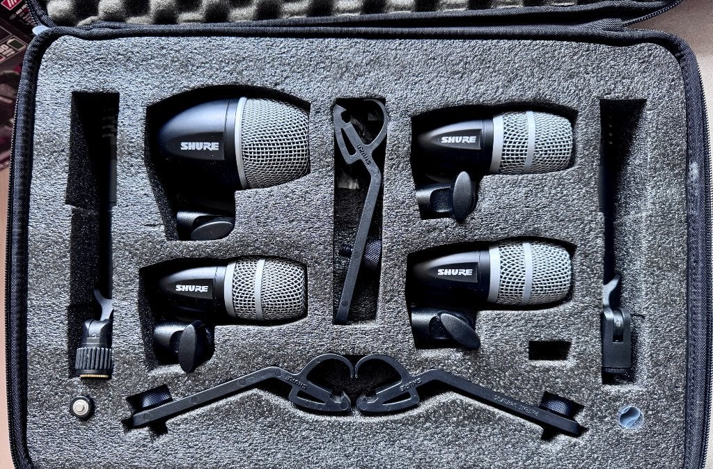 Shure drum kit in softcase, Ophalen of Verzenden, Gebruikt, Instrumentmicrofoon