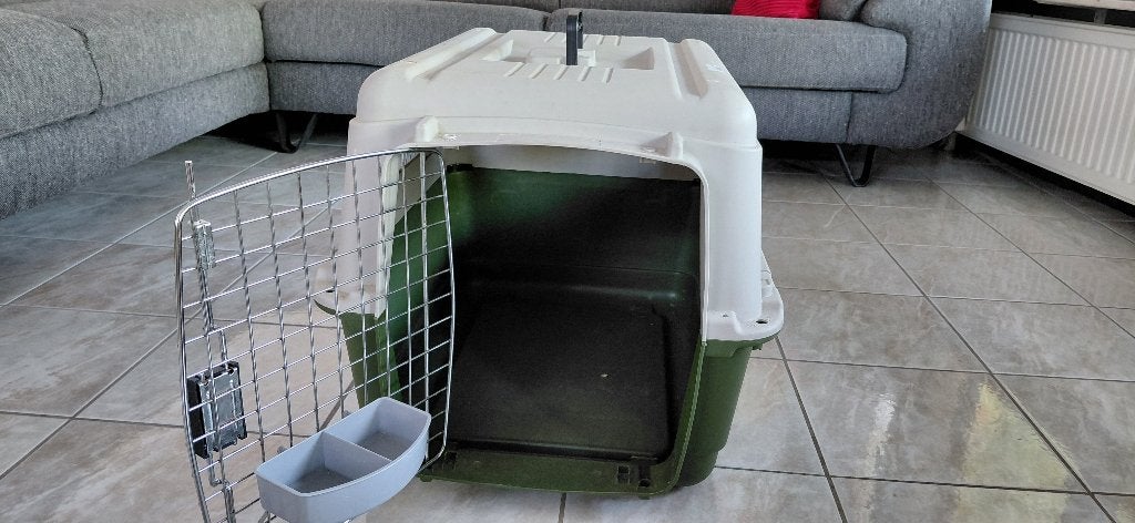 sky kennel bench honden kennel, Ophalen, Zo goed als nieuw