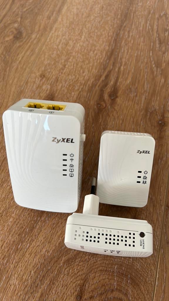 ZyXEL Powerline adapter set, Computers en Software, WiFi-versterkers, Ophalen of Verzenden, Zo goed als nieuw