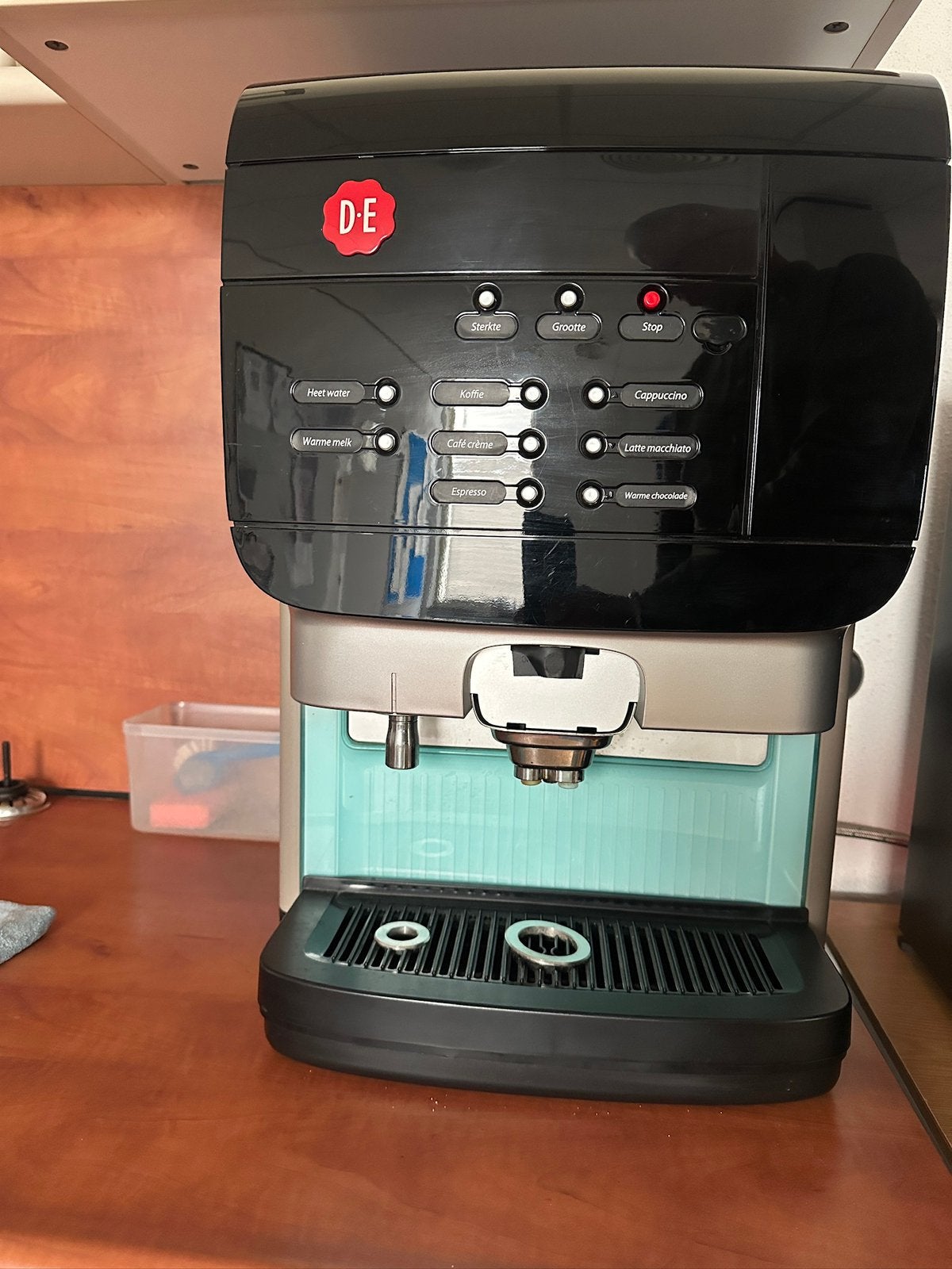 Douwe Egberts koffiemachine, 10 kopjes of meer, Ophalen, Zo goed als nieuw, Koffiemachine