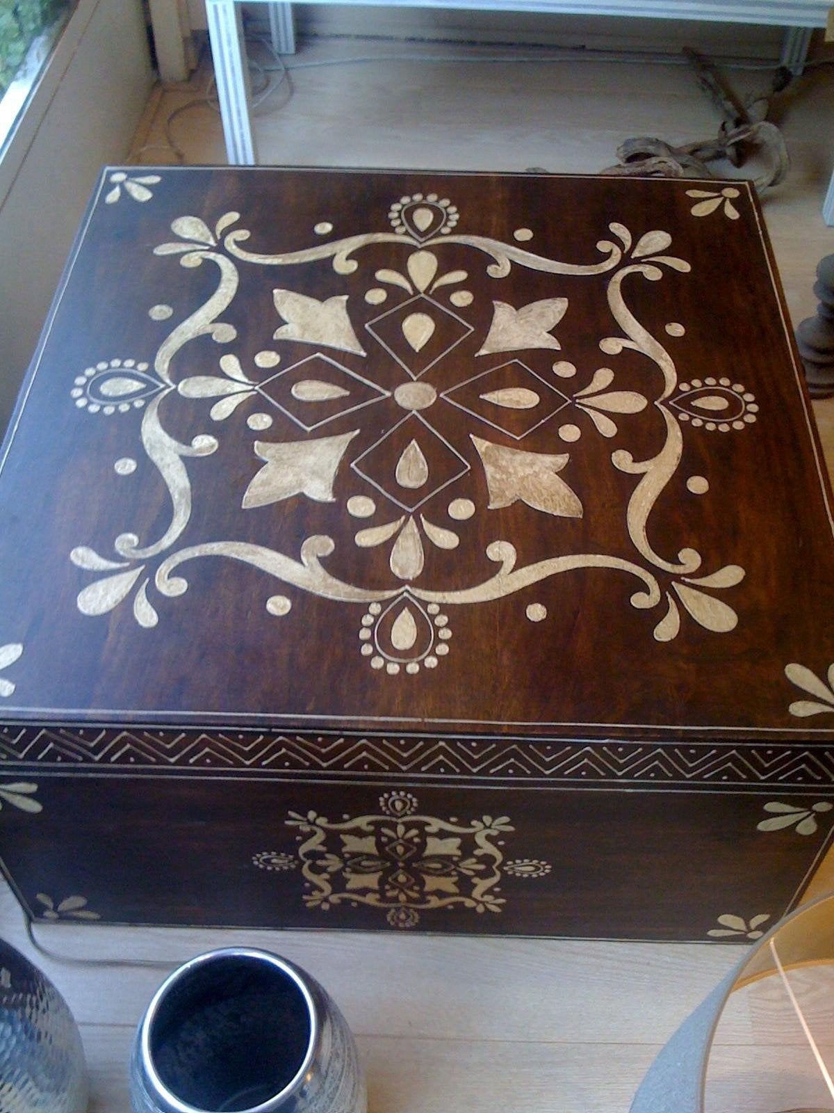 Decoratieve Kist/Tafel met Opbergruimte, Ophalen, Hout, Gebruikt, Oosters