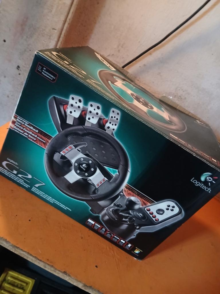 Logitech g27 compleet, Ophalen of Verzenden, Zo goed als nieuw