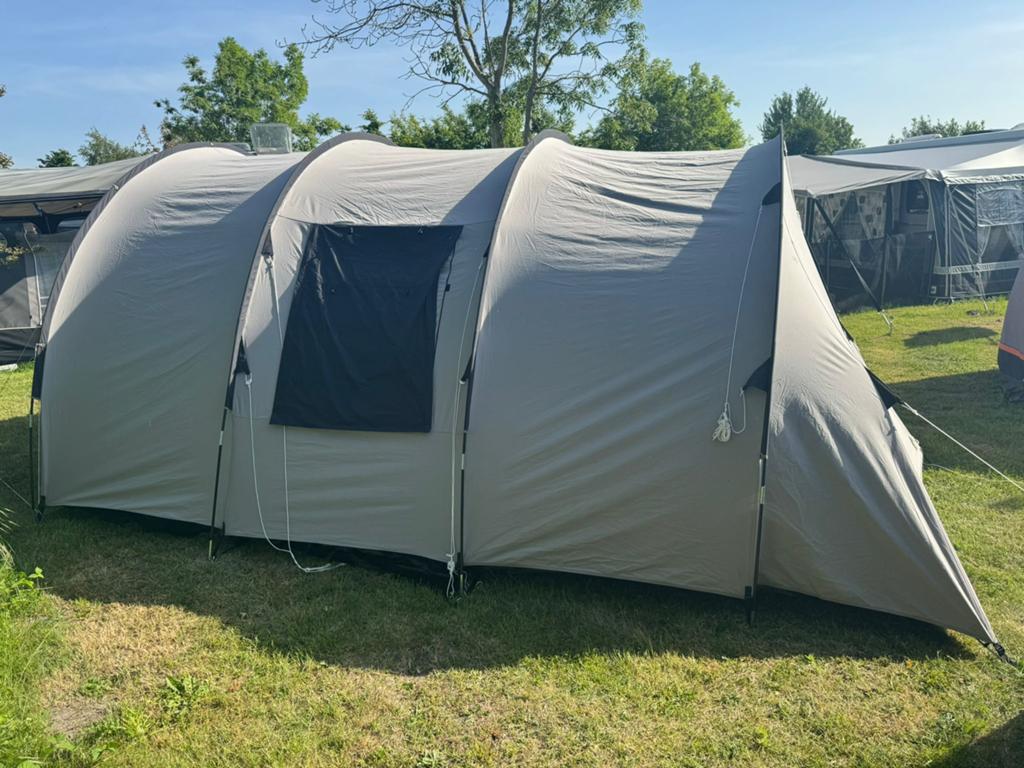 Tunneltent Vrijbuiter 4-persoons Rhodos 5. ZGAN!!, Ophalen, Zo goed als nieuw, Tot en met 4