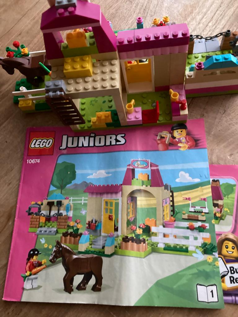LEGO Juniors 10674 Paardenboerderij met doos en boekjes, Ophalen, Gebruikt, Overige merken