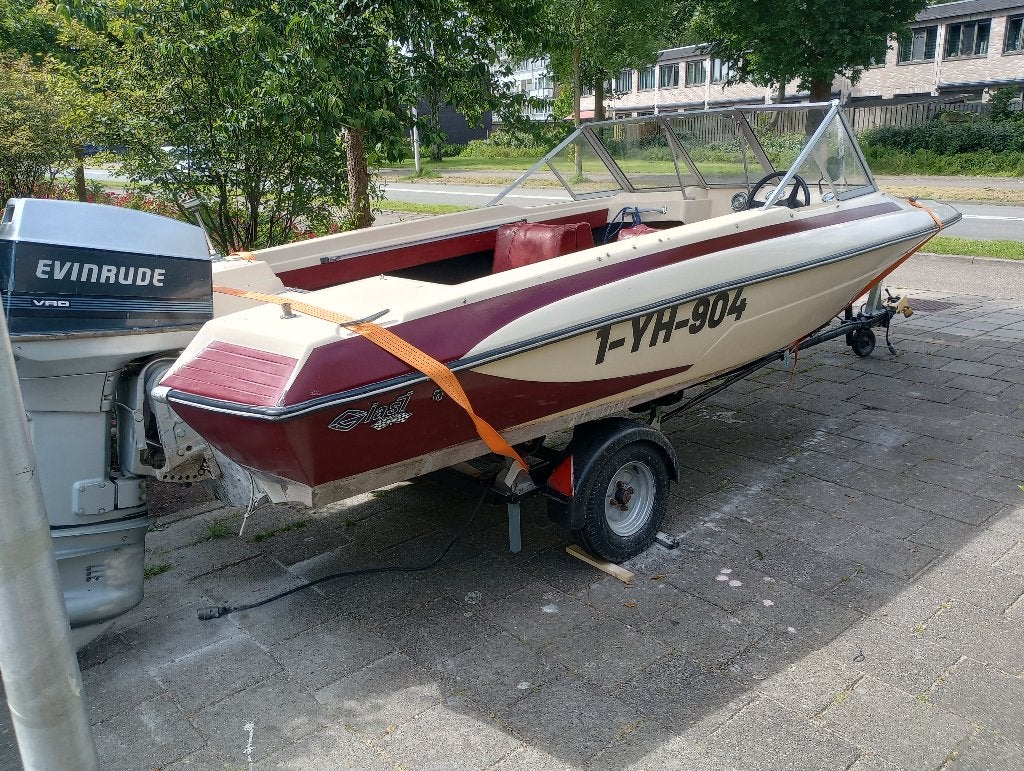 Speedboot Glastron V162 60 pk Evinrude + trailer., Watersport en Boten, Speedboten, Ophalen, Gebruikt, Elektrische start, 5 m