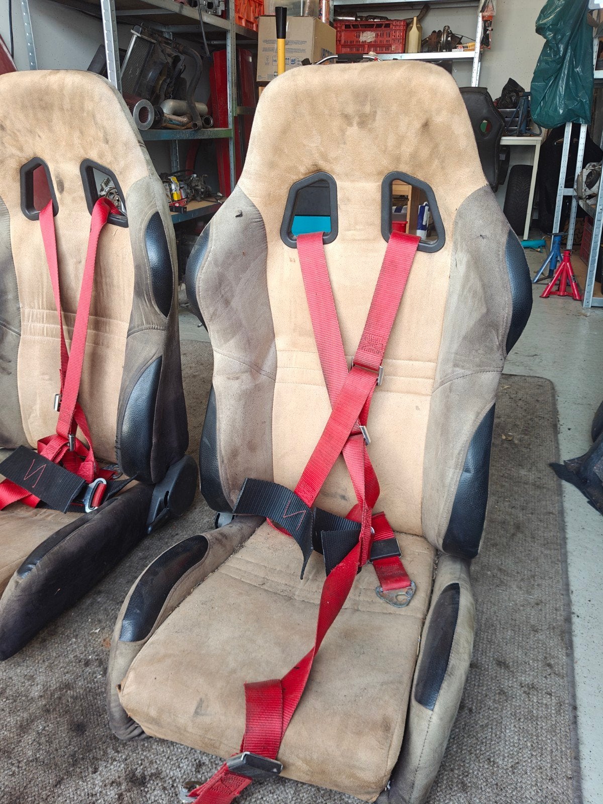 Set stevige kuipstoelen inclusief 3 punts gordels, Ophalen of Verzenden, Gebruikt, Daihatsu