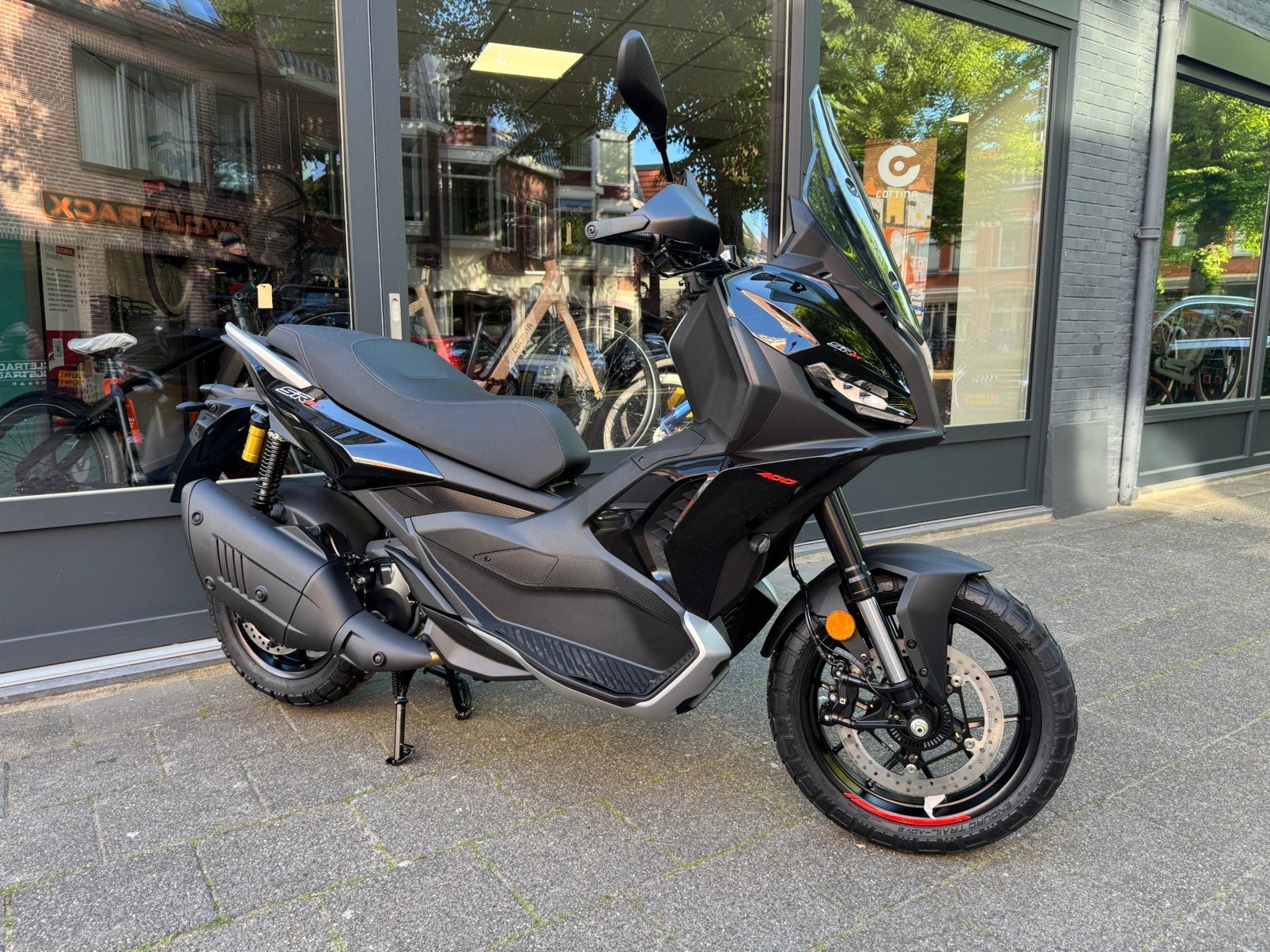 Aprilia SR GT 400 Nieuw Model | Direct Leverbaar | 4jr Garan, 400 cc, Scooter, Info@aprilia.com, Nieuw
