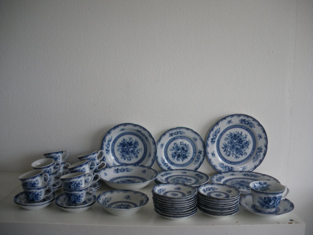 Blue Rose servies, Ophalen of Verzenden, Zo goed als nieuw, Bord(en), Overige stijlen
