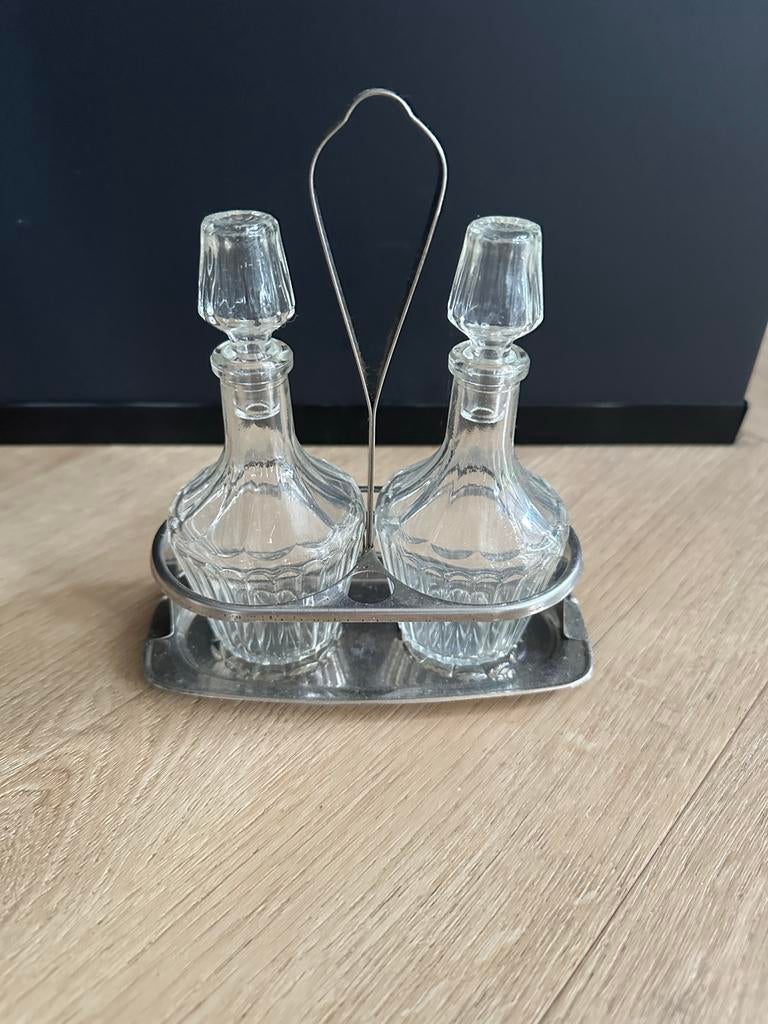 Vintage Olie & Azijn Set met Metalen Houder, Antiek en Kunst, Antiek | Glas en Kristal, Ophalen of Verzenden