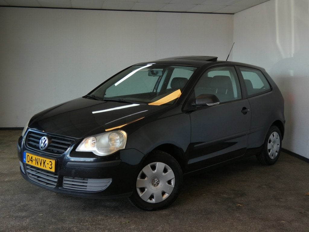 Volkswagen Polo 1.4-16V Turijn NWE APK (bj 2006), Auto's, Volkswagen, 15 km/l, Gebruikt, Zwart, Bedrijf