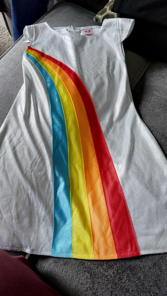 Mooi K3 jurkje maat 134 met regenboogprint, Gebruikt, Meisje, K3, Ophalen of Verzenden