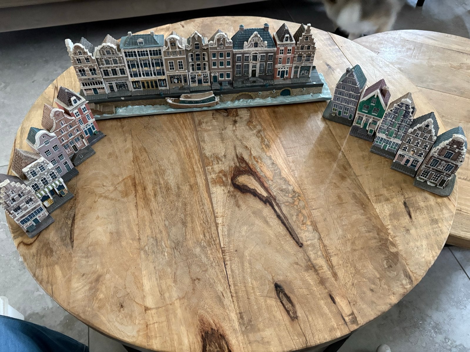 Miniatuur grachten huisjes Jacob Blokker, Ophalen, Gebruikt